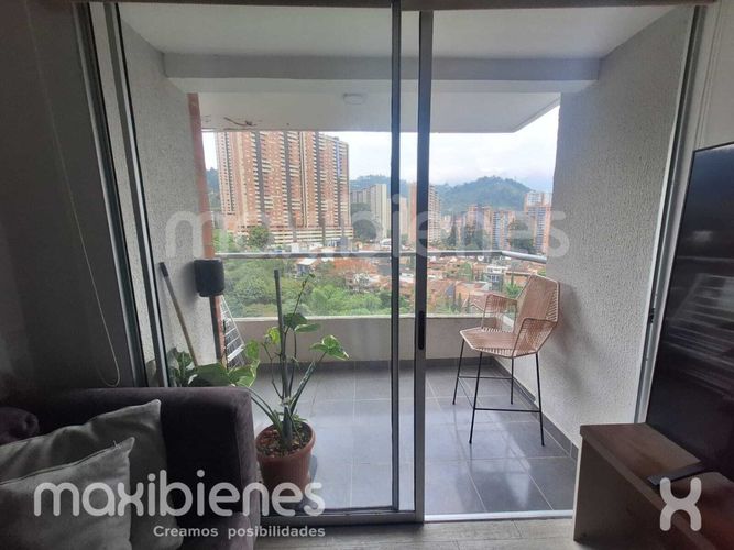 Apartamento de 3 alcobas en venta en La Doctora, Sabaneta, 74 m² · foto 3 de 17