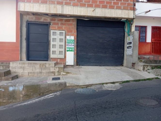 Local en arriendo en Centro, Rionegro, 136 m² · foto 2 de 8