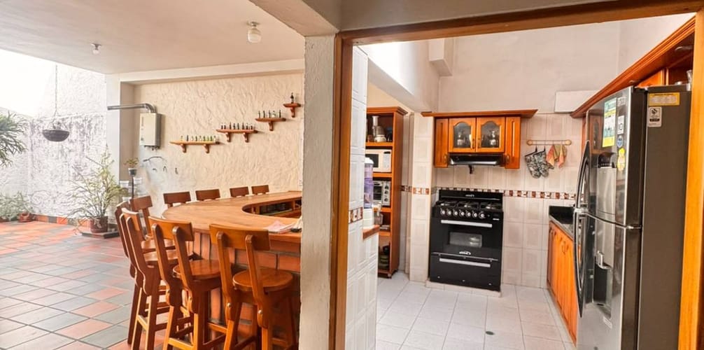 Casa de 6 alcobas en venta en Guayaquil, Medellín, 236 m² · foto 14 de 24