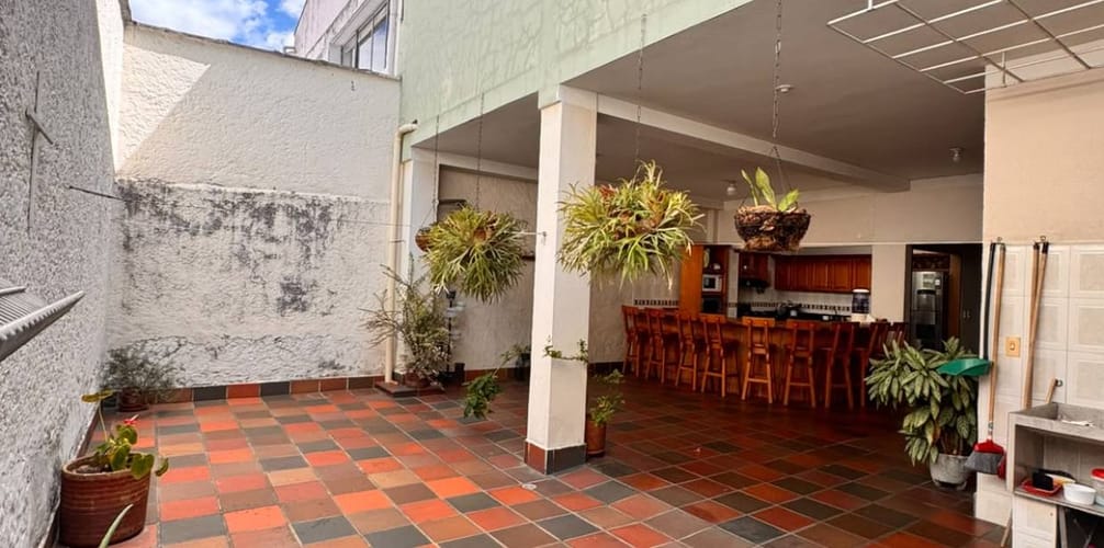 Casa de 6 alcobas en venta en Guayaquil, Medellín, 236 m² · foto 15 de 24