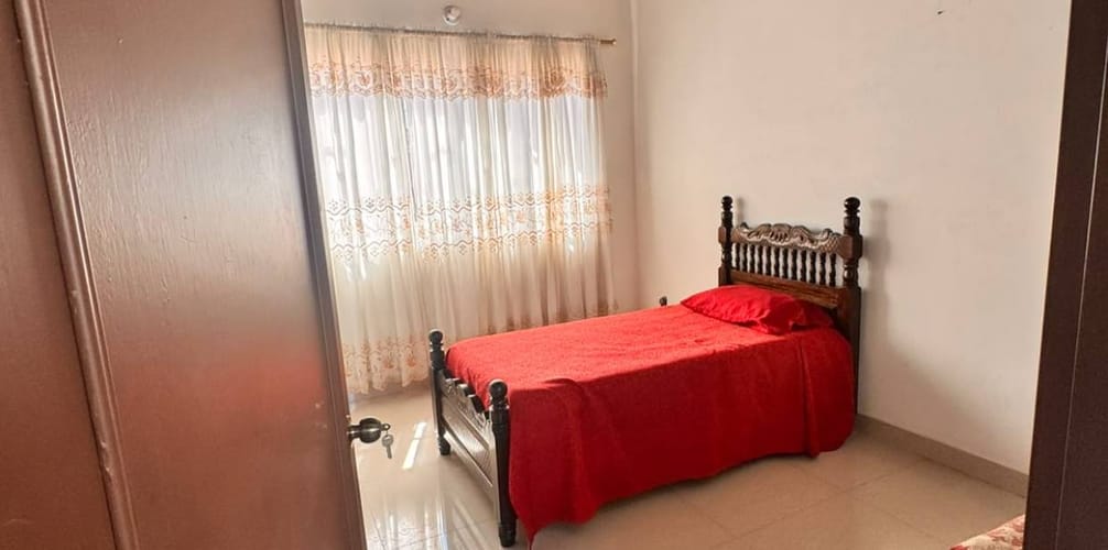 Casa de 6 alcobas en venta en Guayaquil, Medellín, 236 m² · foto 19 de 24