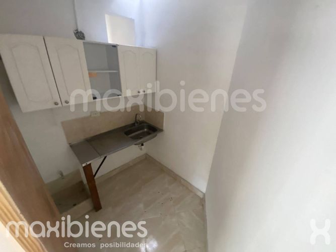 Local en arriendo en La Floresta, Medellín, 50 m² · foto 4 de 6