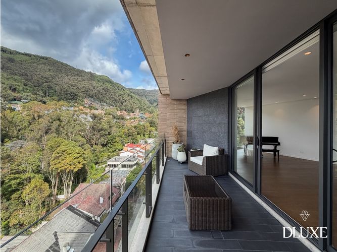 Apartamento de 3 alcobas en venta en Chico Norte, Bogotá, 340 m² · foto 6 de 24