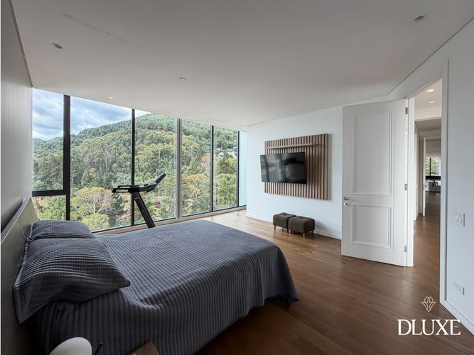 Apartamento de 3 alcobas en venta en Chico Norte, Bogotá, 340 m² · foto 16 de 24