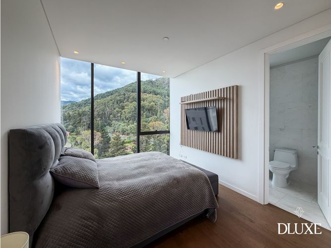Apartamento de 3 alcobas en venta en Chico Norte, Bogotá, 340 m² · foto 18 de 24