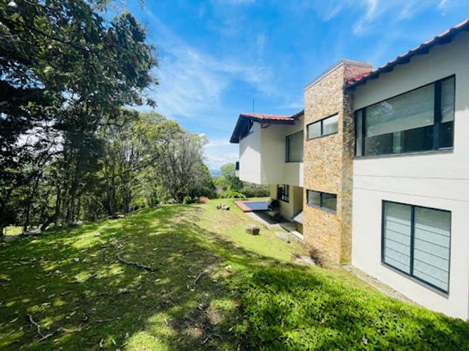 Casa de 4 alcobas en venta en Lomitas, La Ceja, 309 m² · foto 5 de 24
