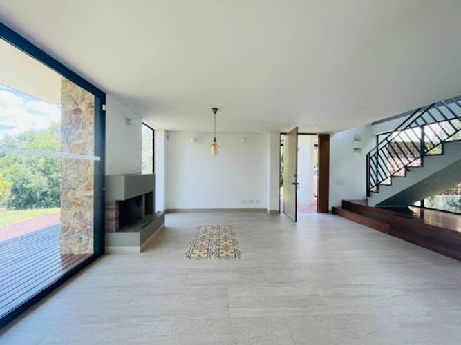 Casa de 4 alcobas en venta en Lomitas, La Ceja, 309 m² · foto 10 de 24