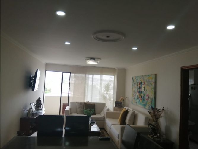 Apartamento de 3 alcobas en venta en Crespo, Cartagena, 110 m² · foto 2 de 24