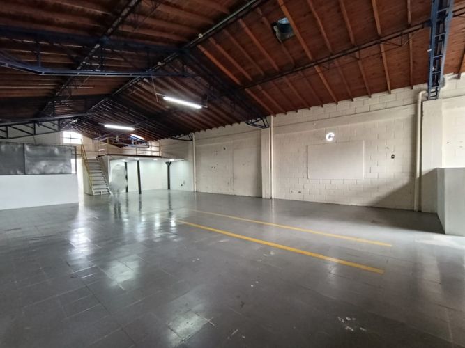 Bodega en arriendo en Mayorca, Sabaneta, 220 m² · foto 4 de 10