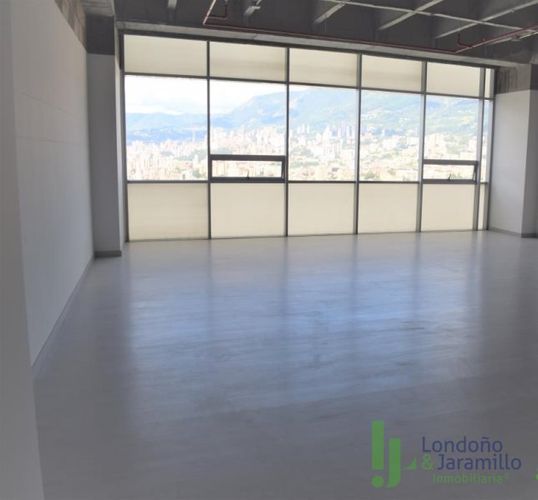 Oficina en venta en Primavera, Envigado, 74 m² · foto 2 de 9