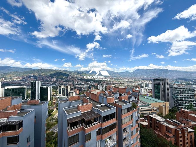 Apartamento de 3 alcobas en arriendo en Los Balsos, Medellín, 230 m² · foto 21 de 23