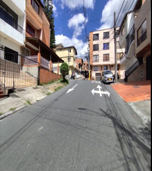 Casa de 3 alcobas en venta en Barrio Nuevo, Bello, 80 m² · foto 2 de 18