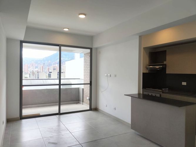 Apartamento de 3 alcobas en arriendo en Otraparte, Envigado, 80 m² · foto 2 de 16