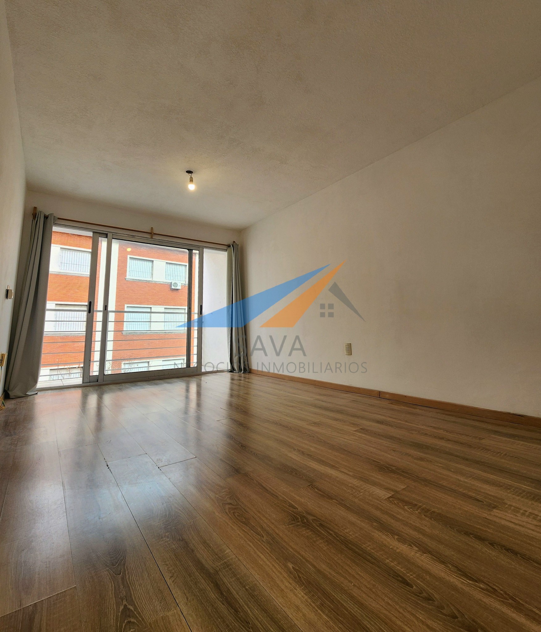 Alquiler Monoambiente en Pocitos! Balcón y Terraza Exclusivos. · Foto 1