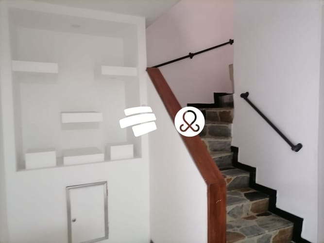 Casa de 4 alcobas en venta en Alhambra, Bogotá, 189 m² · foto 2 de 24