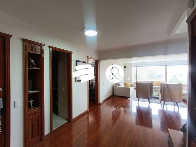 Apartamento de 3 alcobas en venta en La Calleja, Bogotá, 244 m² · foto 4 de 24