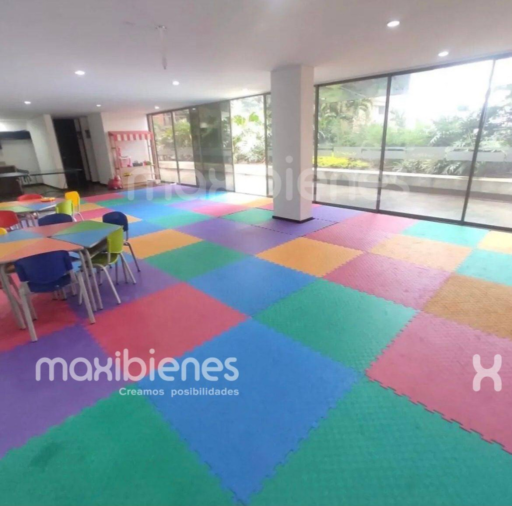 Apartamento en arriendo en El Poblado, Medellín · foto 3 de 11