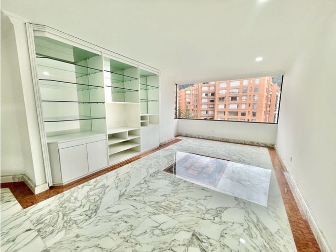 Apartamento en venta en Santa Barbara, Bogotá · foto 6 de 23
