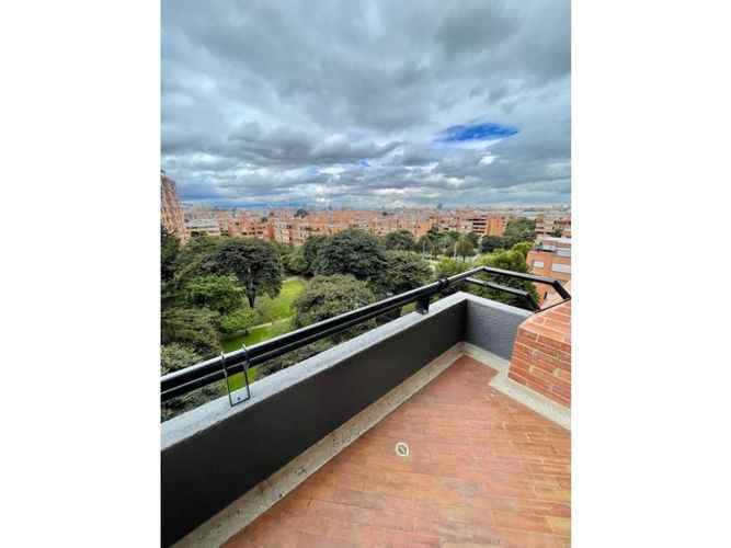 Apartamento en venta en Santa Barbara, Bogotá · foto 8 de 23