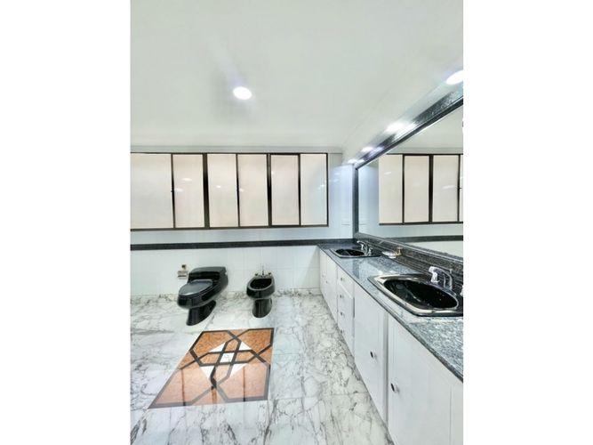 Apartamento en venta en Santa Barbara, Bogotá · foto 15 de 23