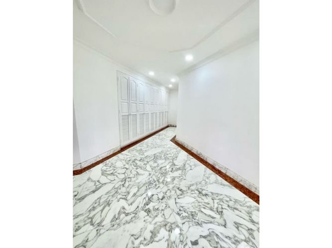Apartamento en venta en Santa Barbara, Bogotá · foto 19 de 23