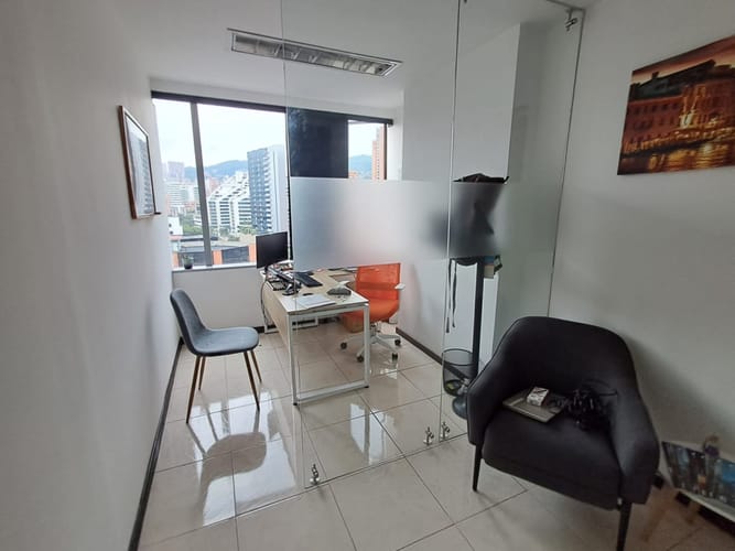Oficina en arriendo en Patio Bonito, Medellín, 45 m² · foto 6 de 10