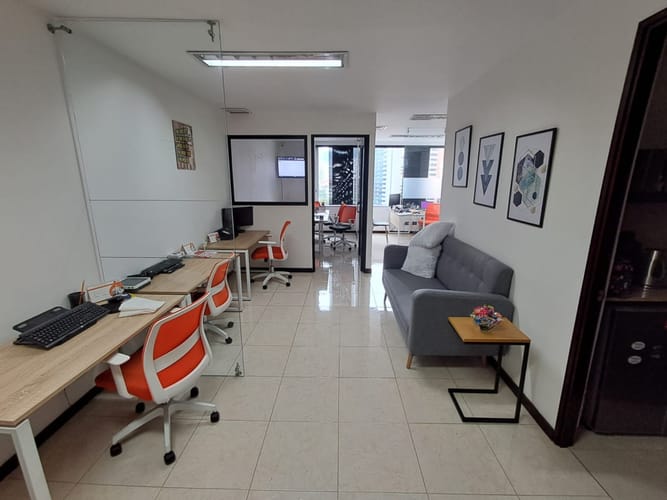 Oficina en arriendo en Patio Bonito, Medellín, 45 m² · foto 9 de 10