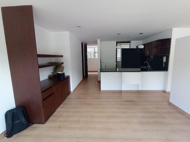 Apartaestudio en venta en Los Rosales, Bogotá, 60 m² · foto 13 de 24