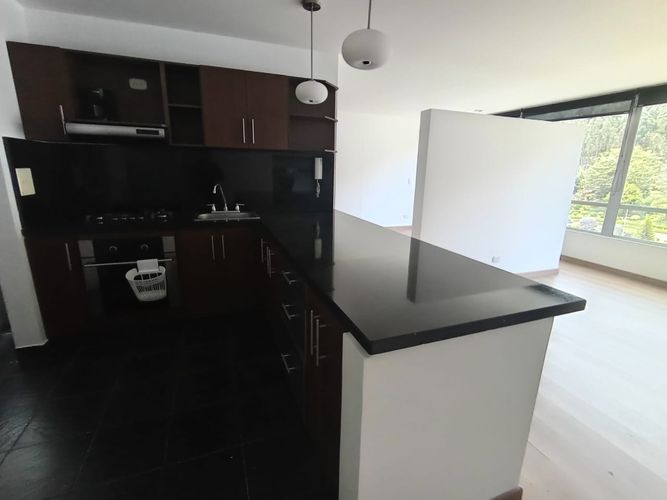 Apartaestudio en venta en Los Rosales, Bogotá, 60 m² · foto 9 de 24
