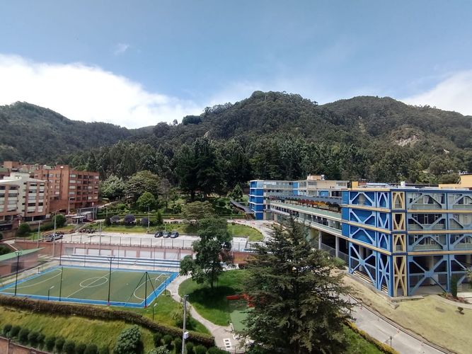 Apartaestudio en venta en Los Rosales, Bogotá, 60 m² · foto 3 de 24
