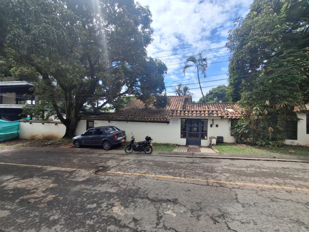 Casa en Arriendo en Ciudad jardin, Cali