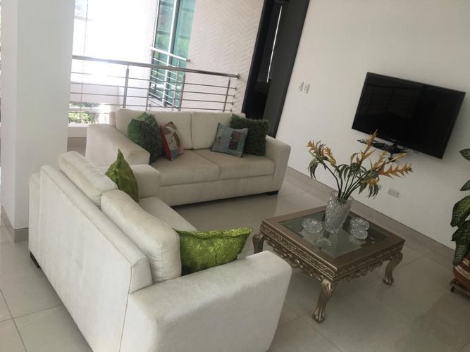 Casa de 5 alcobas en venta en Villa Campestre, Barranquilla, 439 m² · foto 5 de 16