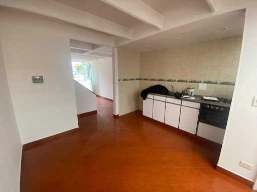 Casa en venta en Villas De Granada, Bogotá · foto 3 de 24