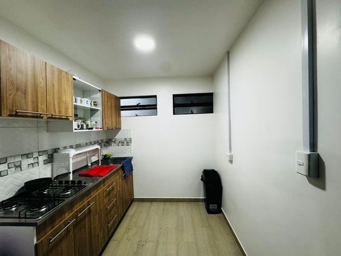 Local en venta en Conquistadores, Medellín, 911 m² · foto 16 de 24
