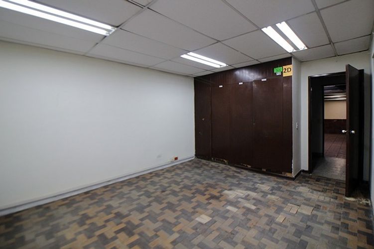 Local en venta en Conquistadores, Medellín, 1827 m² · foto 17 de 18