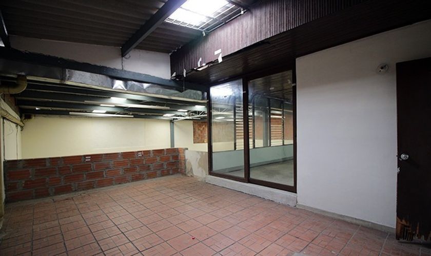 Local en venta en Conquistadores, Medellín, 1827 m² · foto 18 de 18