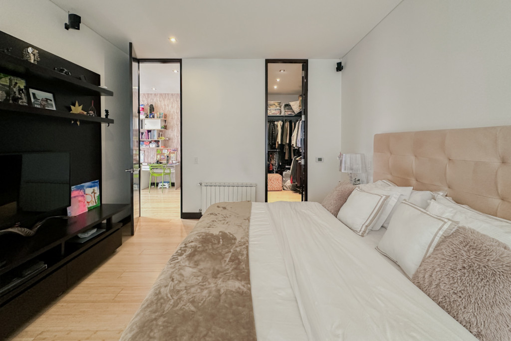 Apartamento en venta en Los Rosales, Bogotá · foto 14 de 24