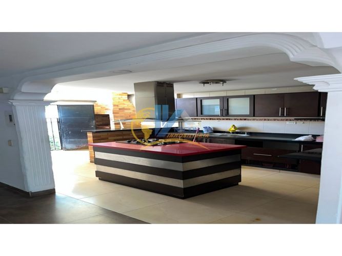 Casa de 5 alcobas en venta en Divino Niño, Piedecuesta, 120 m² · foto 4 de 18