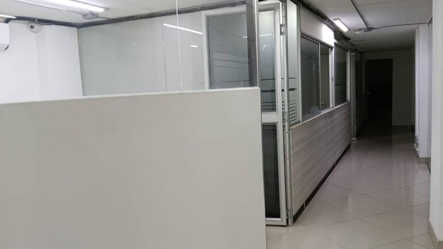 Oficina en arriendo en Suramericana, Medellín, 250 m² · foto 5 de 24