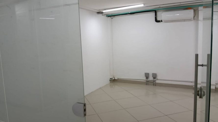 Oficina en arriendo en Suramericana, Medellín, 250 m² · foto 6 de 24