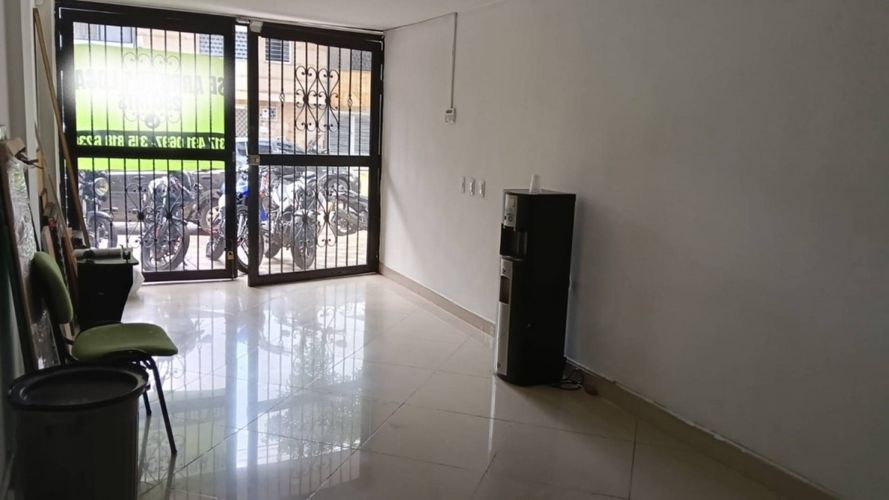 Oficina en arriendo en Suramericana, Medellín, 250 m² · foto 9 de 24