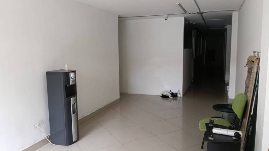 Oficina en arriendo en Suramericana, Medellín, 250 m² · foto 18 de 24