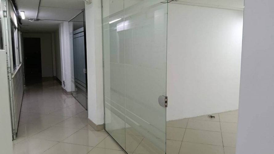 Oficina en arriendo en Suramericana, Medellín, 250 m² · foto 21 de 24