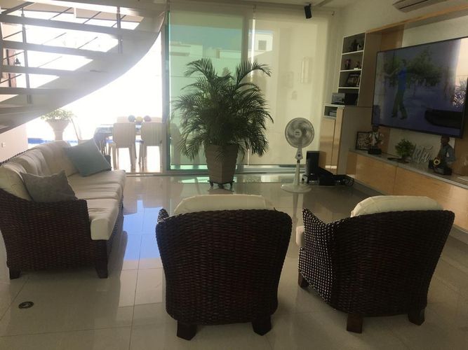 Casa de 5 alcobas en venta en Villa Campestre, Barranquilla, 439 m² · foto 8 de 16
