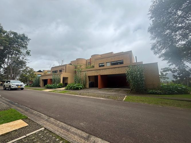 Casa de 3 alcobas en venta en Pradera De Potosi, La Calera, 320 m² · foto 15 de 17