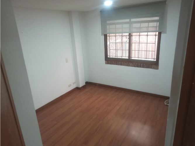 Casa de 3 alcobas en venta en Aves Maria, Sabaneta, 217 m² · foto 9 de 14