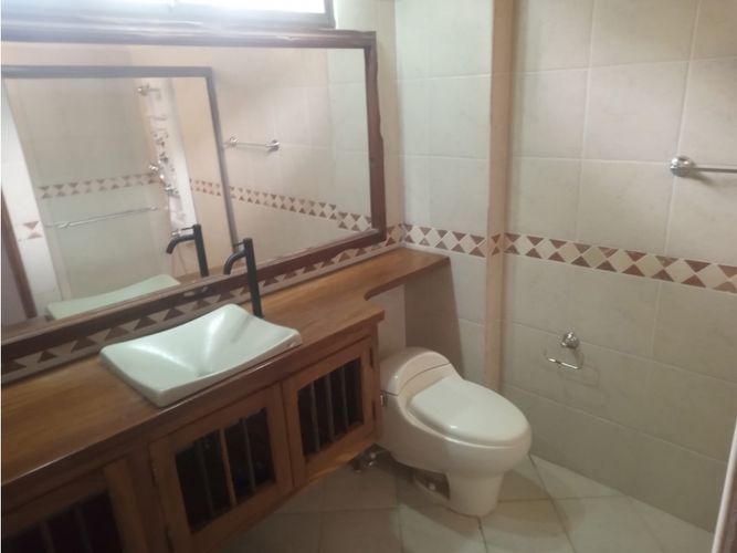 Casa de 3 alcobas en venta en Aves Maria, Sabaneta, 217 m² · foto 10 de 14
