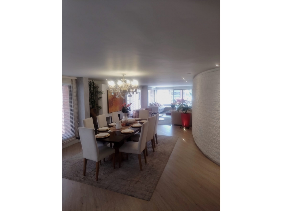 Apartamento en venta en El Chico, Bogotá · foto 2 de 24
