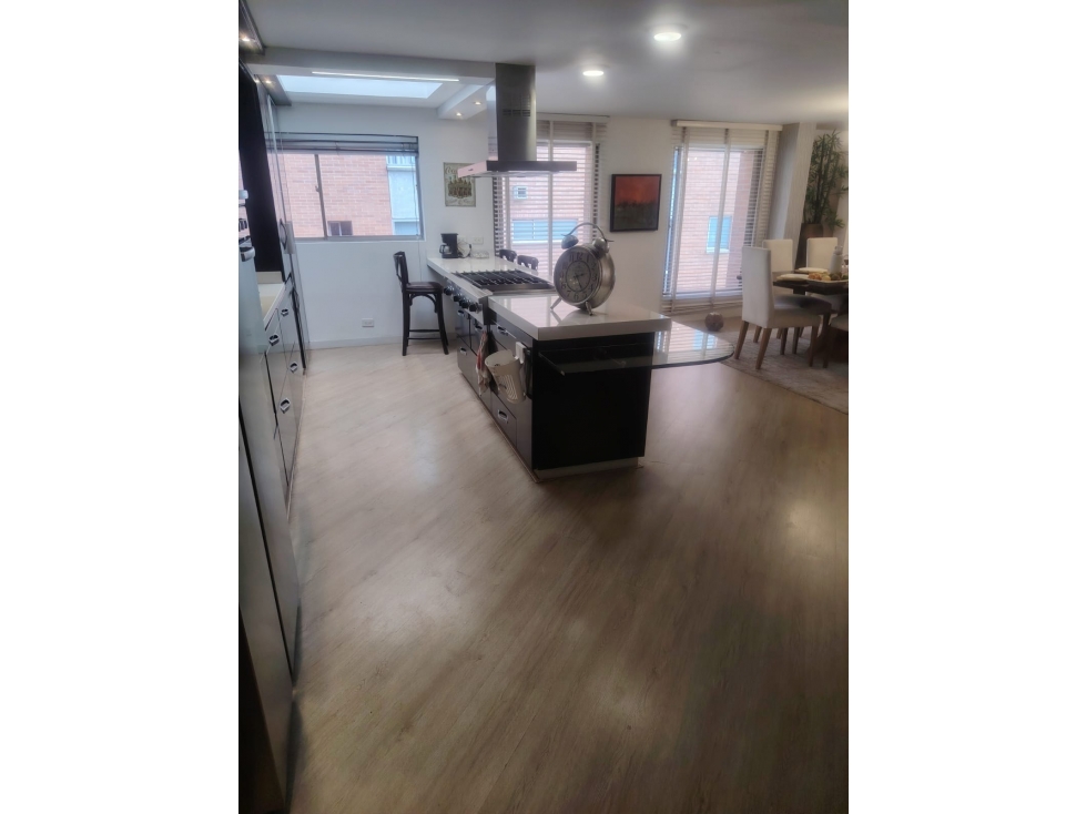 Apartamento en venta en El Chico, Bogotá · foto 4 de 24