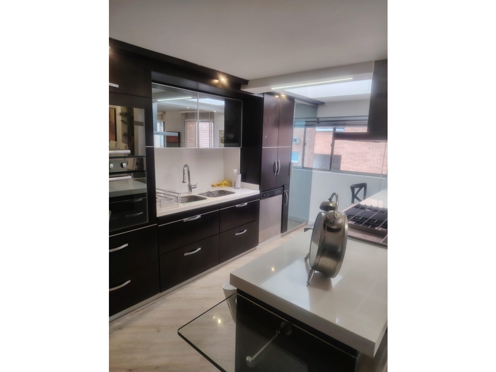 Apartamento en venta en El Chico, Bogotá · foto 8 de 24